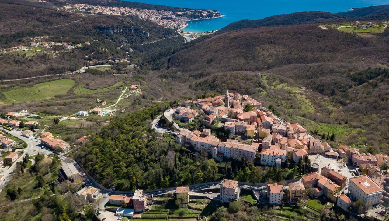 Green Luxury II With Heated Pool, Jacuzzi & Sauna Ruzici  Buitenkant foto