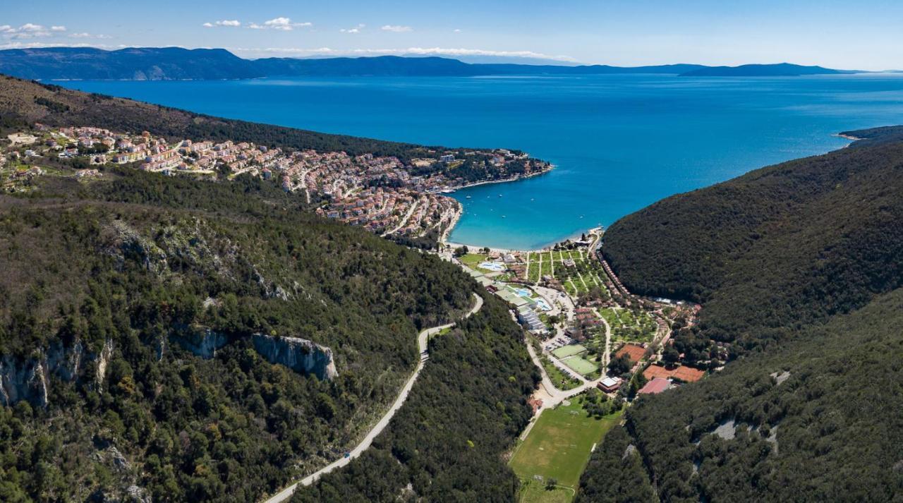 Green Luxury II With Heated Pool, Jacuzzi & Sauna Ruzici  Buitenkant foto